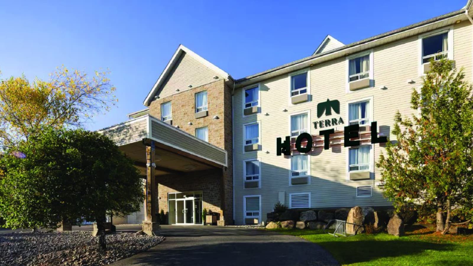 Hotel Terra Laurentides seen from the property in Sainte-Agathe-des-Monts